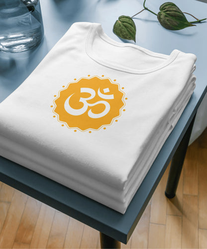 Om symbol White T-shirt